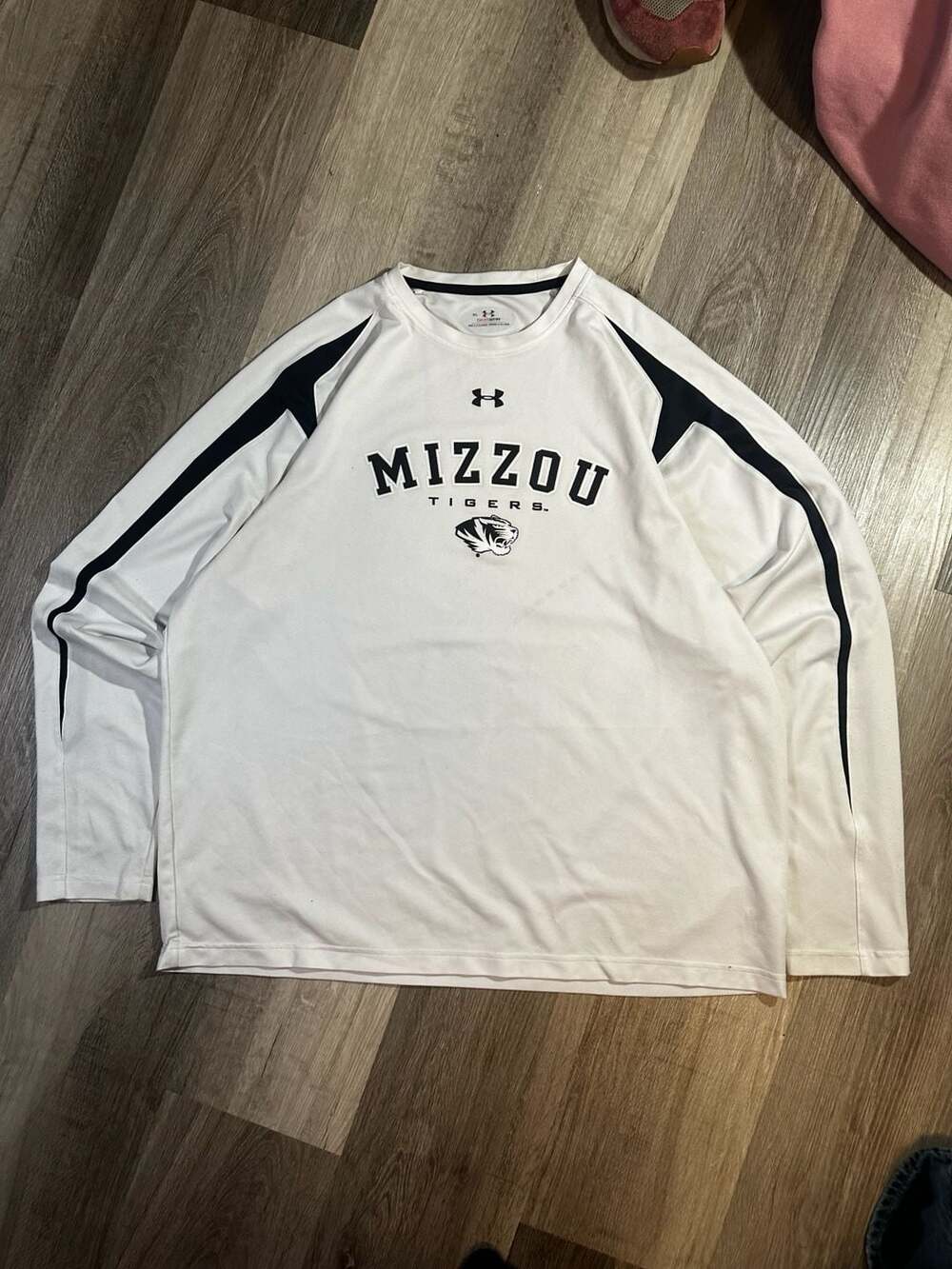 Under Armour Mizzou Tigers HeatGear Long Sleeve Shirt XL